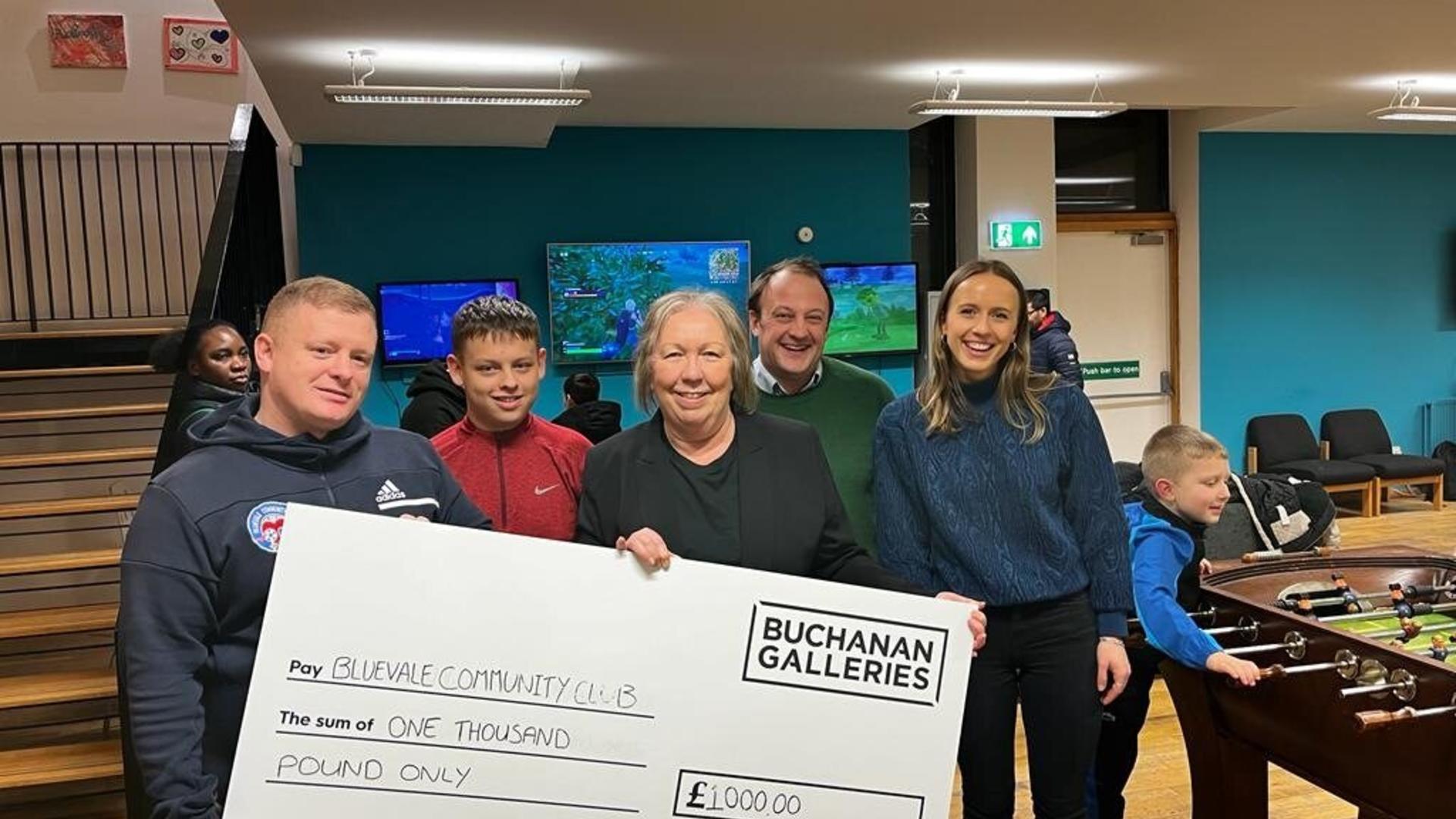 Landsec team holds community grant for buchanan galleries 